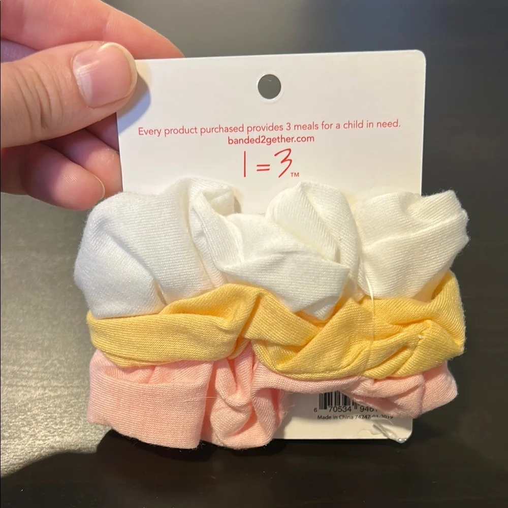 New Banded Scrunchie Set - White, Yellow, Pink